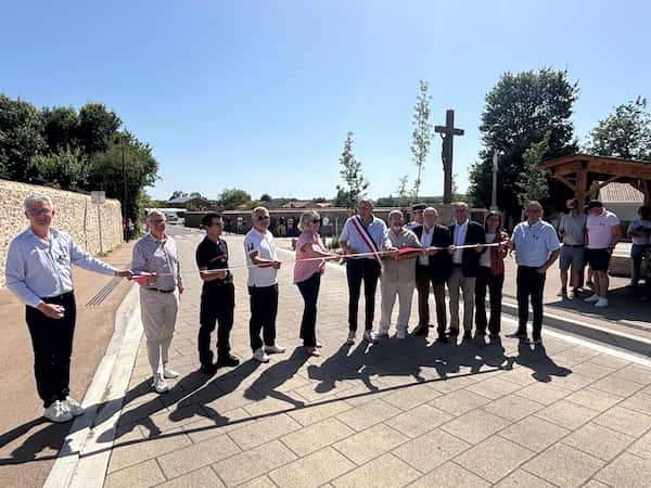 Inauguration du réaménagement de la rue Berleau, à Le Pin